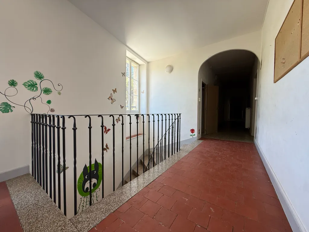 Rooms - Spacious Loft with Garage in Lodève