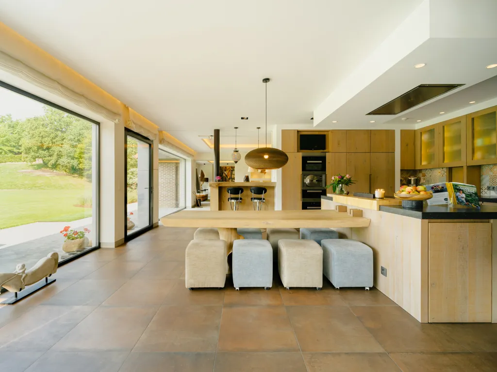 Köök - Elegant Villa with Heated Pool in Ohain