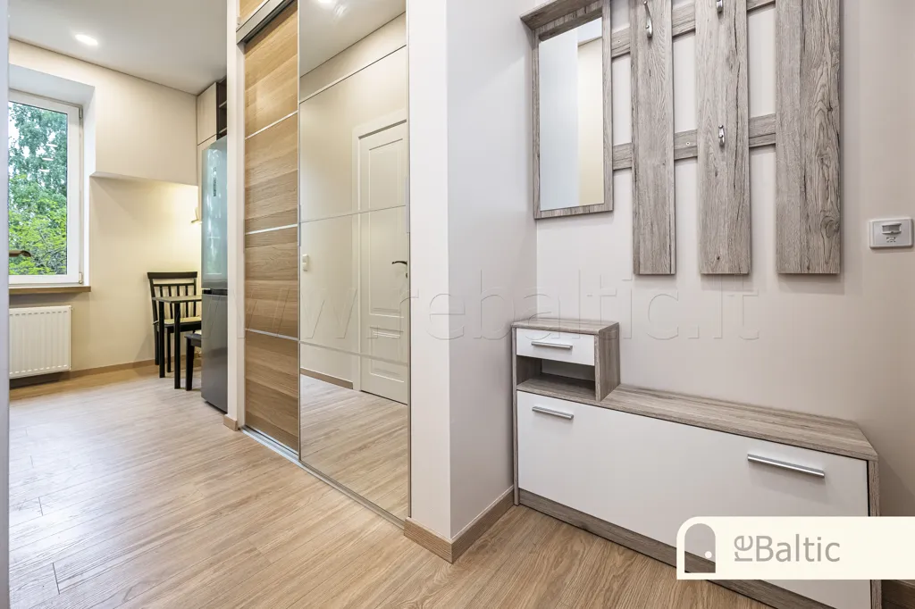 Entrée - Renovated Apartment with Garden in Šnipiškės