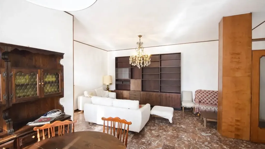 Salle à manger - Spacious Apartment with Balcony in Piacenza