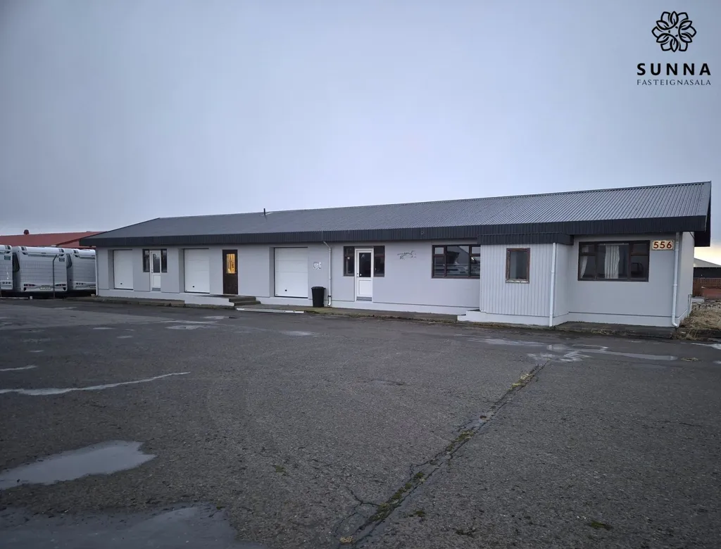 4-toaline kinnisvara asukohas Reykjanesbær
