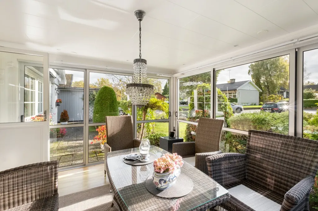 Terrasse - Two-Storey House with Spa in Hällaryd