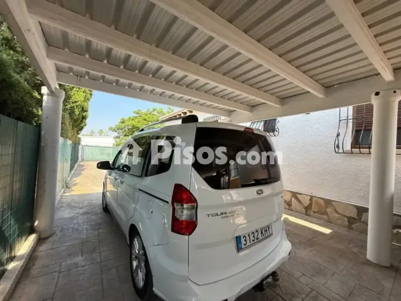 Garage - Chalet with Private Pool in Dénia