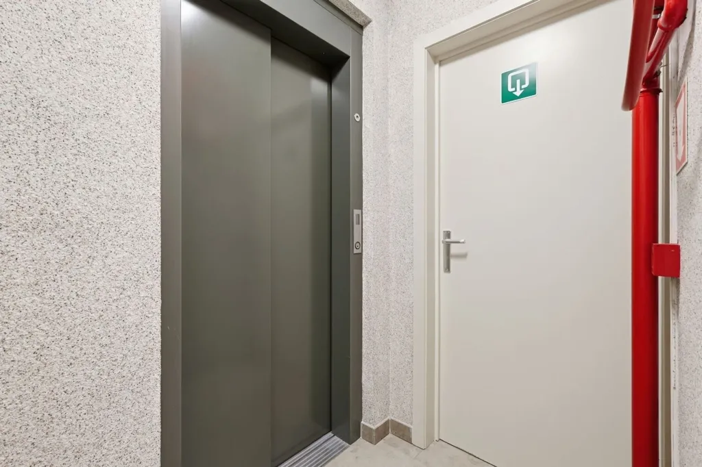 Entrée - Appartement 3 Chambres avec Terrasse près de la Digue à Anvers