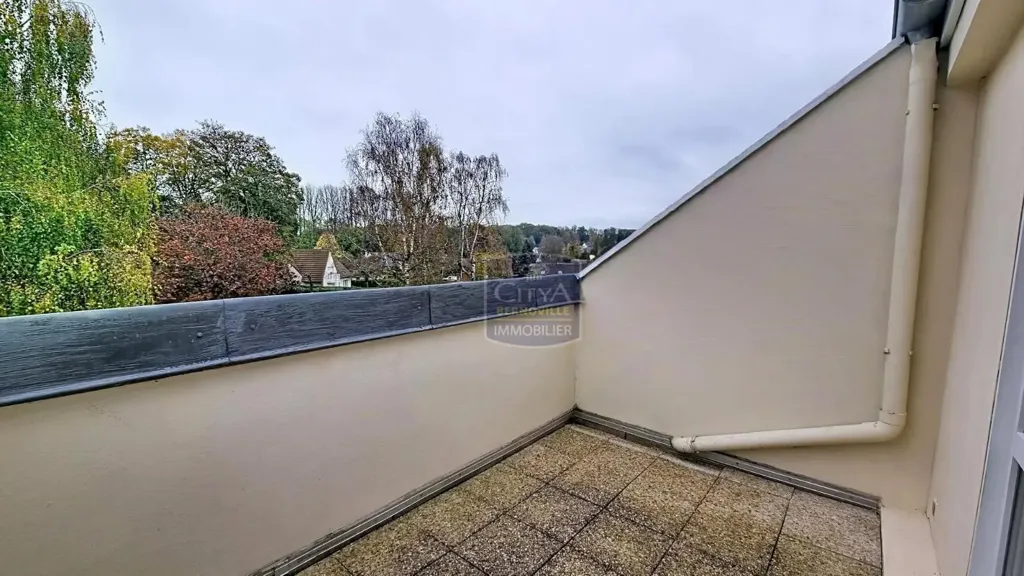 Balcon - Appartement Lumineux avec Balcon à Homblières