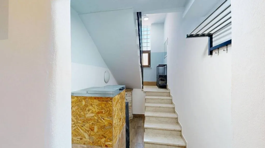 Pièces - Rustic Villa with Private Garden in Tradate