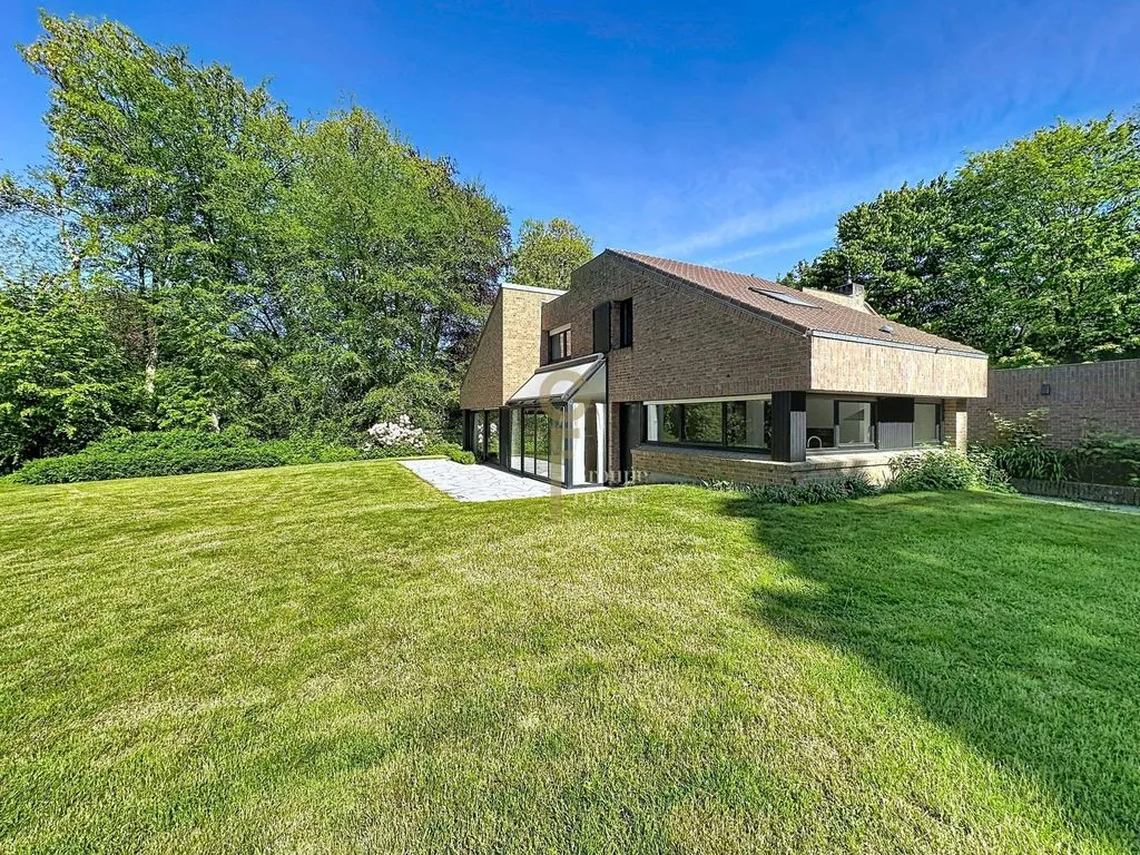 Exterior - Architect's House with Garden in Croix