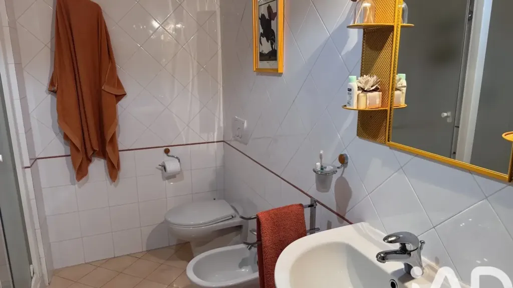 Bathrooms - Ground Floor Apartment with Garden in Querceta