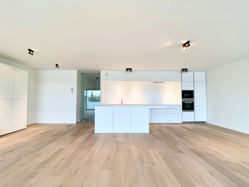 Cuisine - Appartement Luxueux avec Vue sur le Lac à Overmere