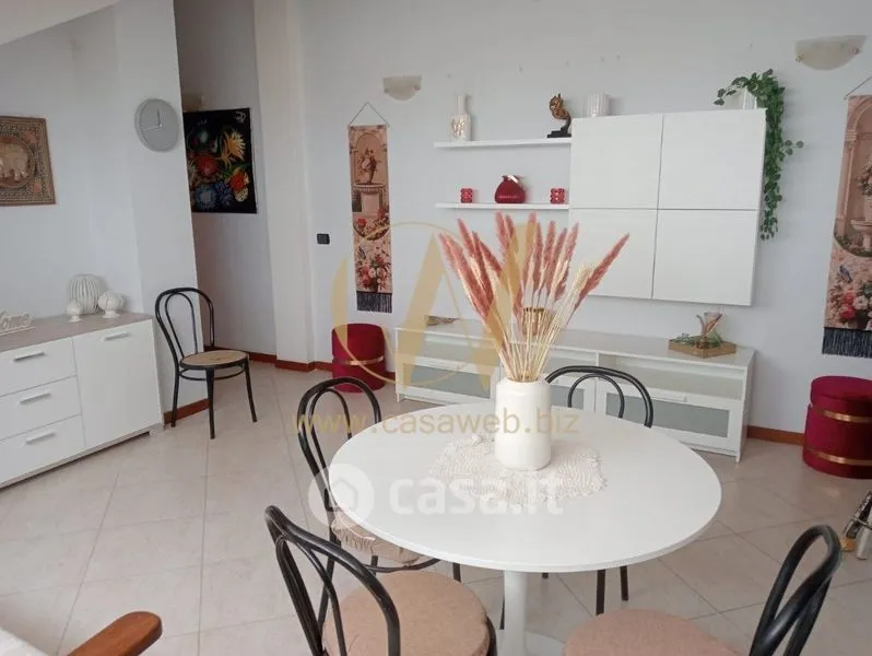 Sala da pranzo - South-East Facing Loft in Caserta Centre