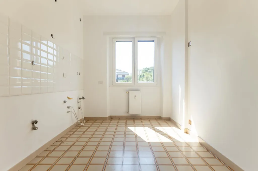 Pièces - Four-Bedroom Apartment with Terrace in Rome