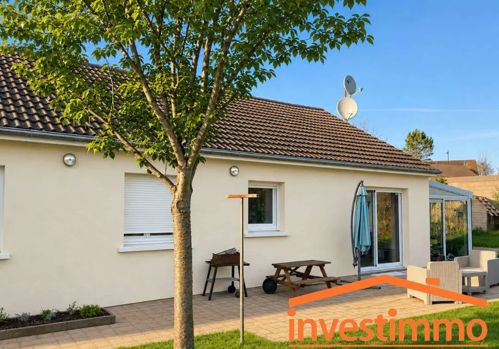 Terrass - Single-Storey House with Garden in Isques