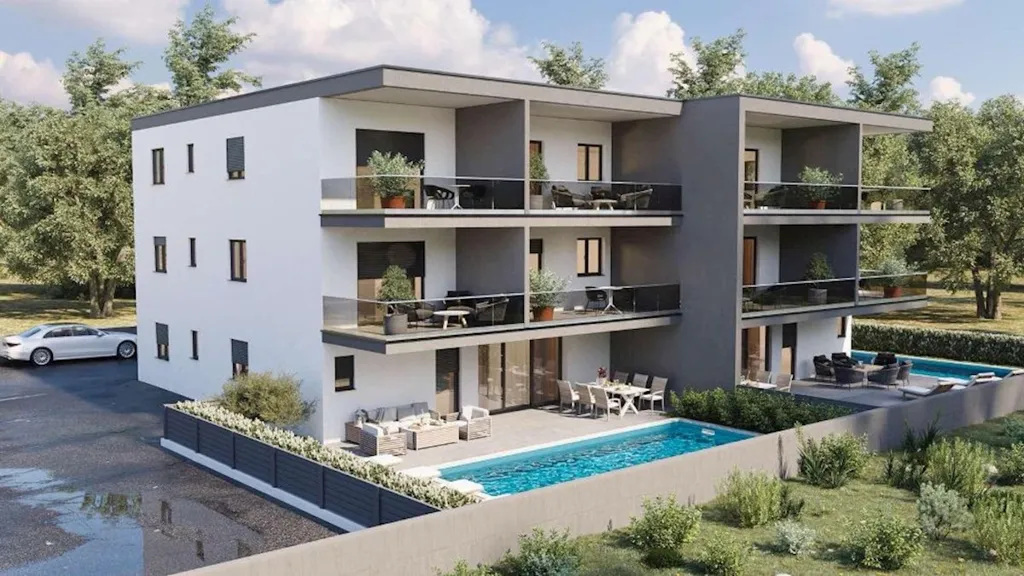 Two-Bedroom Apartment with Balconies in Novigrad