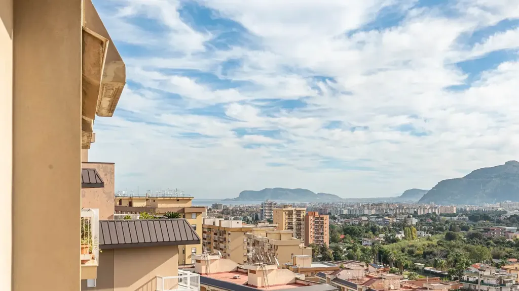 Rõdu - Penthouse with Panoramic View in Calatafimi Alta