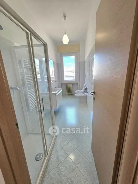 Bagni - Monolocale con balcone in zona semicentrale a Piacenza