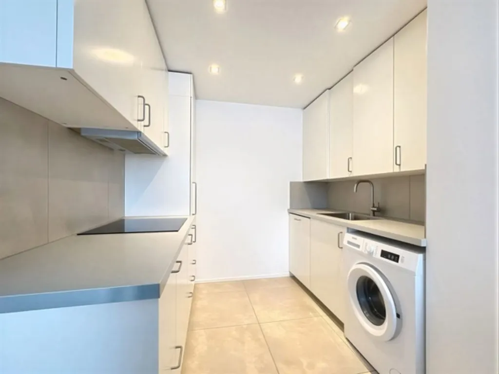 Cucina - Renovated 1-Bedroom Flat with Cellar in Anderlecht