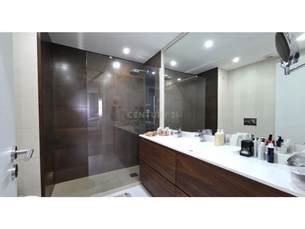 Salles de bain - Luxury Apartment with River View in Setúbal