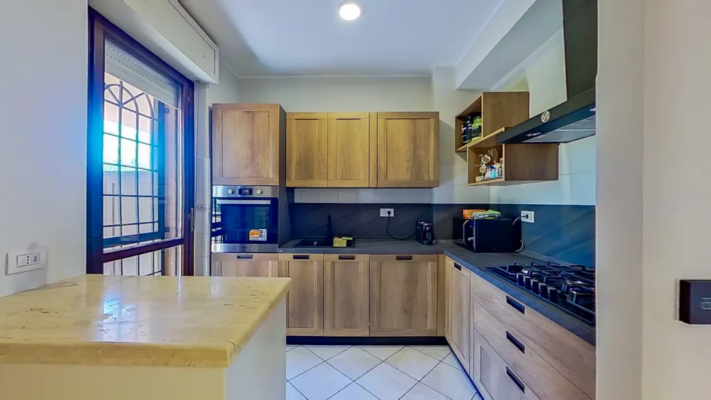 Cuisine - Contemporary Villa with Terrace in Rome