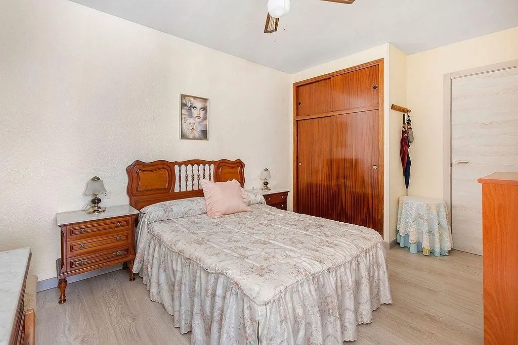 Bedrooms - 3-Bed Apartment with Terrace in El Acequión
