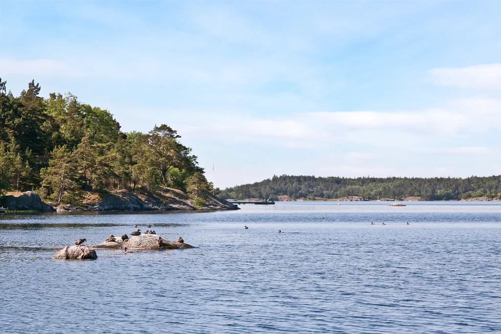 Generations Home with Water View on Risholmen