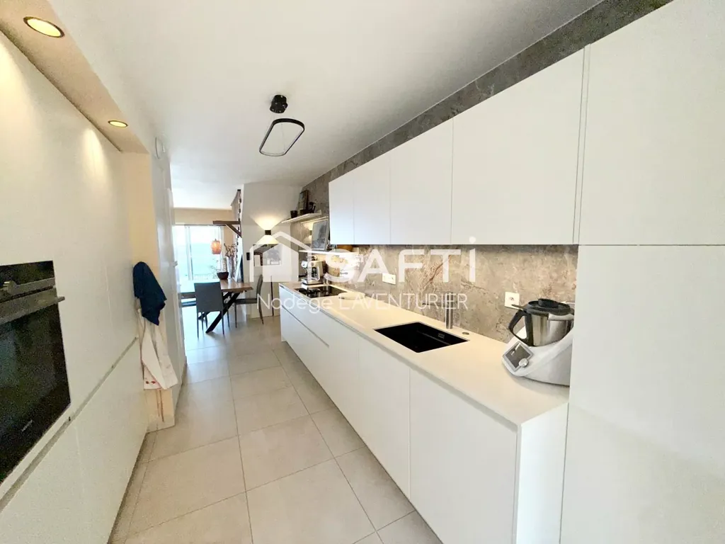 Köök - Duplex with Panoramic Sea View in Ajaccio