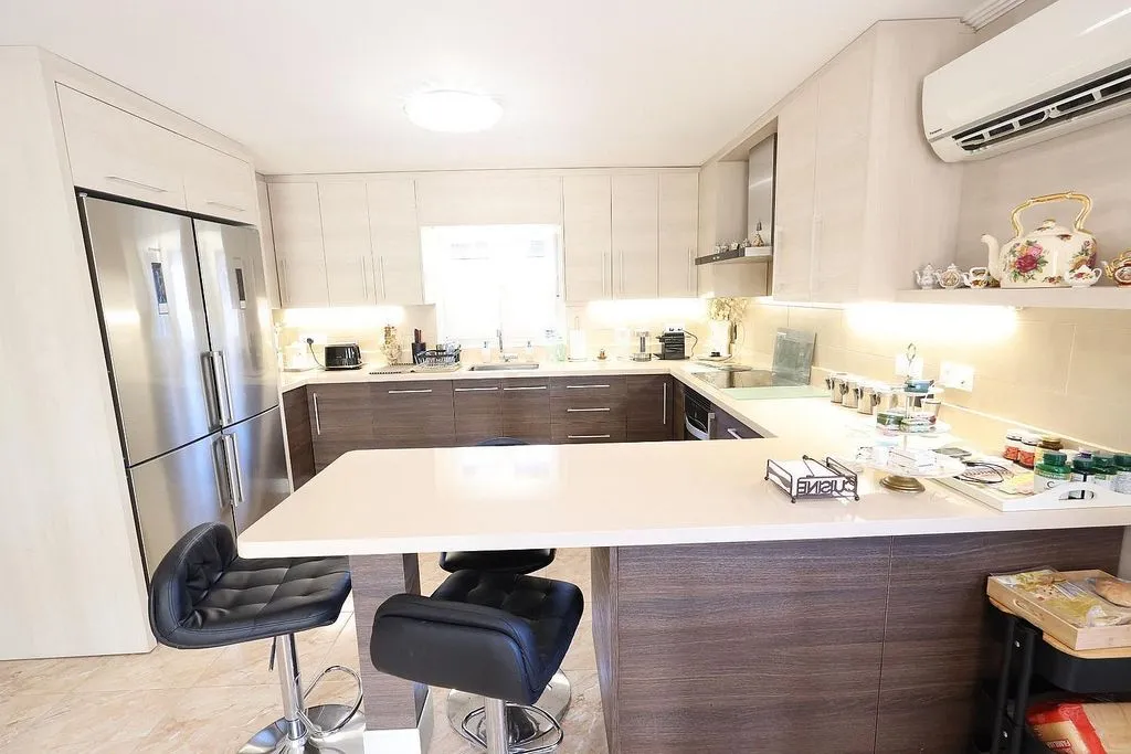 Cuisine - Luxury Villa with Private Pool in Torrevieja