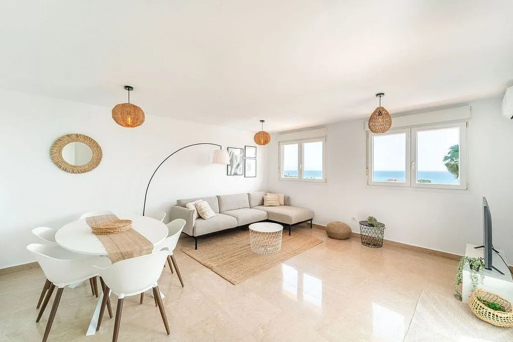 Elutuba - Duplex with Pool and Terrace in Manilva