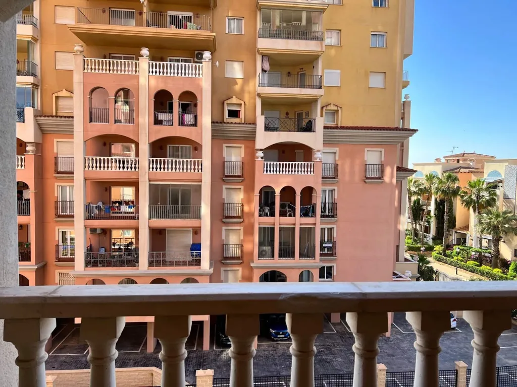 Balcone - Apartment with Pool in Torrevieja