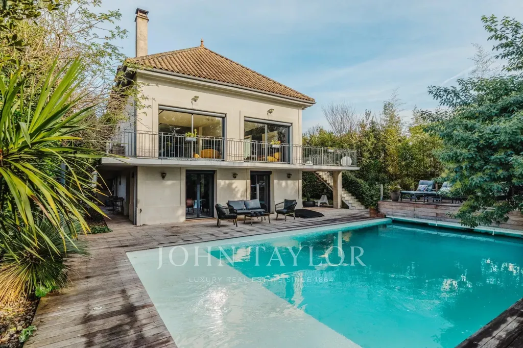 Bassein - Maison de Maître with Pool in Prignac