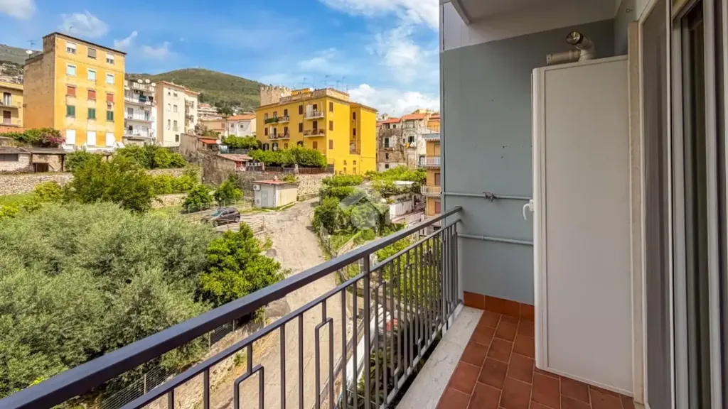 Rõdu - Rustic Apartment with Panoramic View in Formia