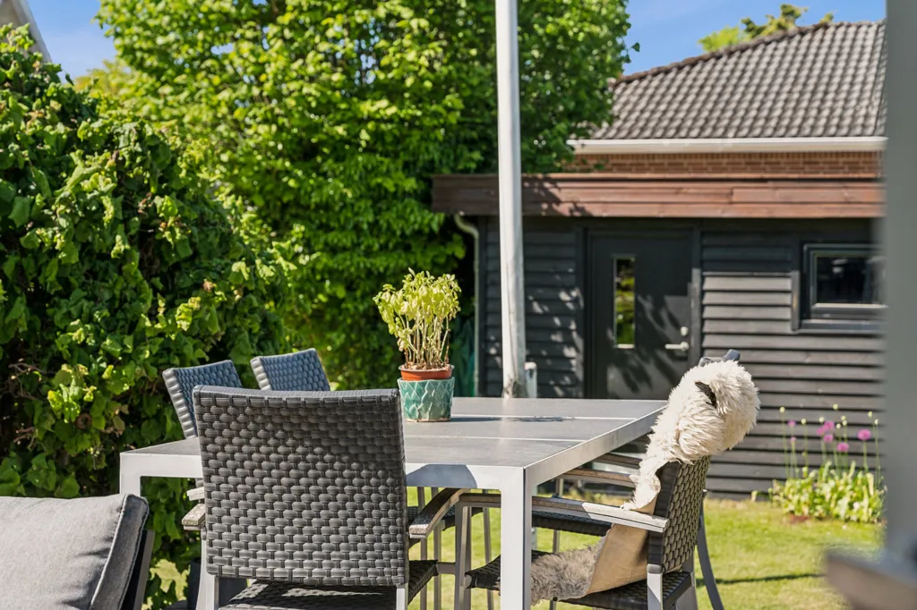 Terrazza - Modernised Villa with Garden in Virum