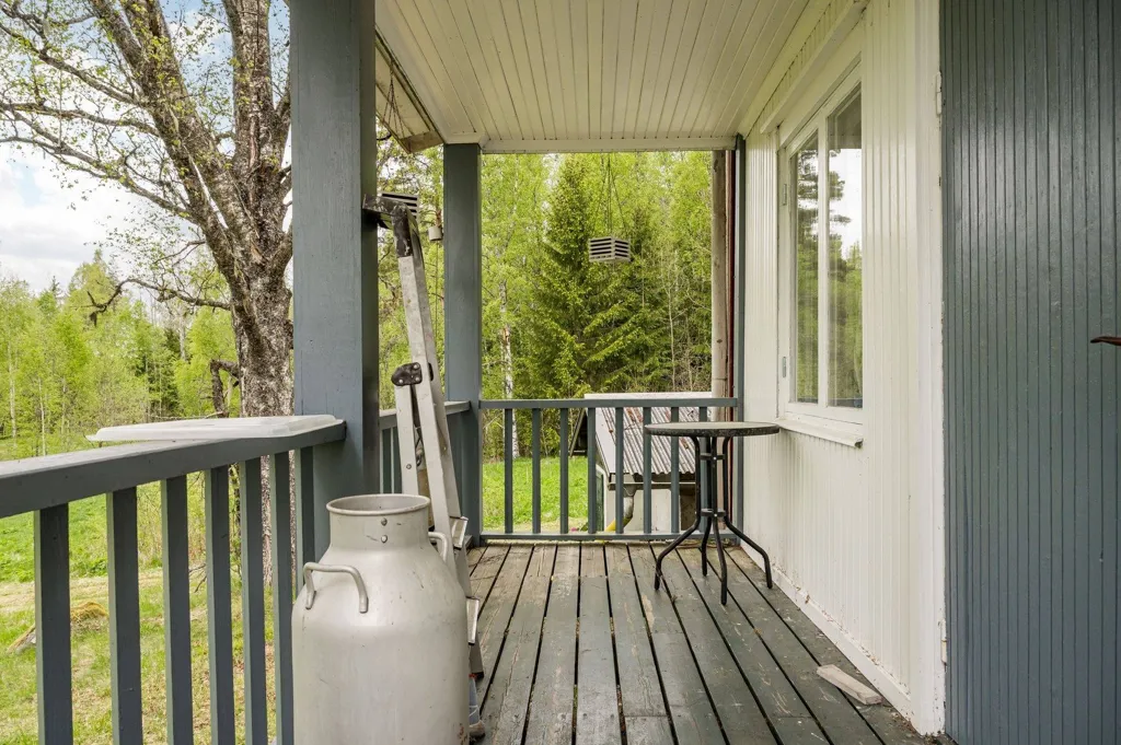 Charming Farm with Water Access in Brunskog