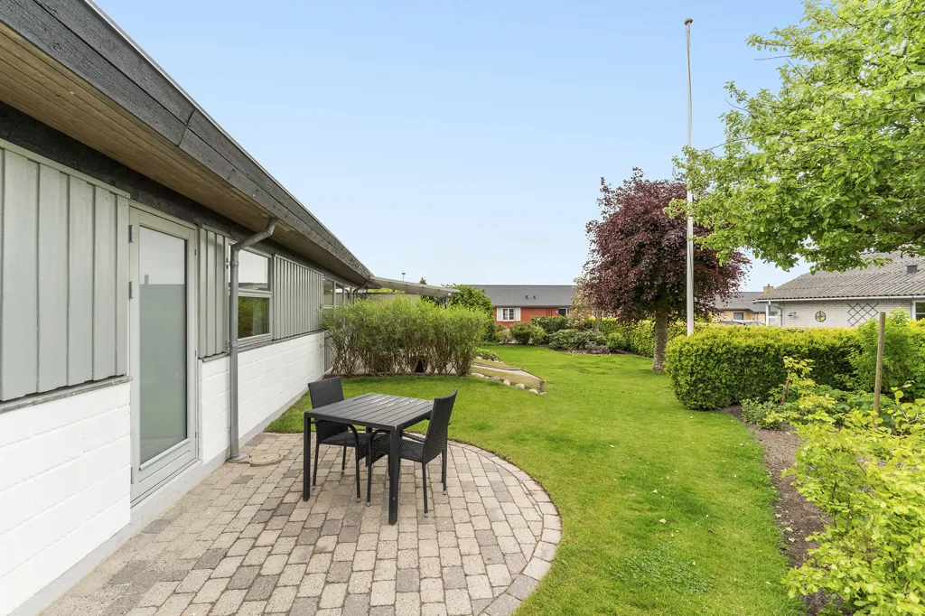 Garden - Modernised Villa with Garden in Linde