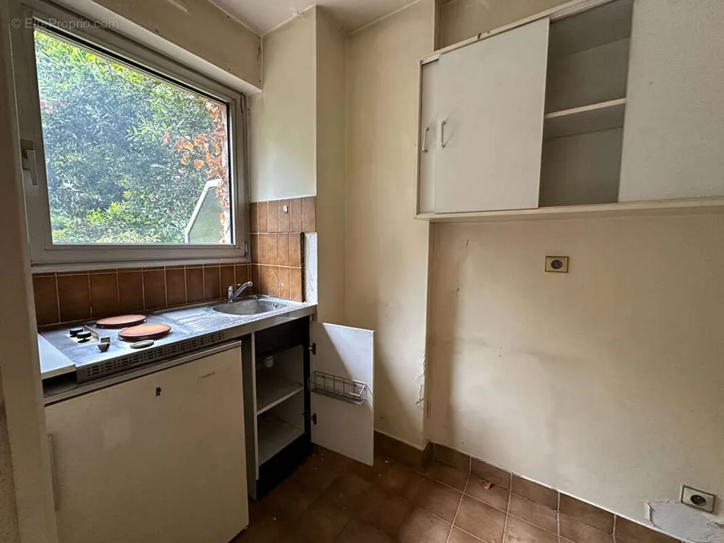 Köök - Studio with Garden and Balcony in Montrouge