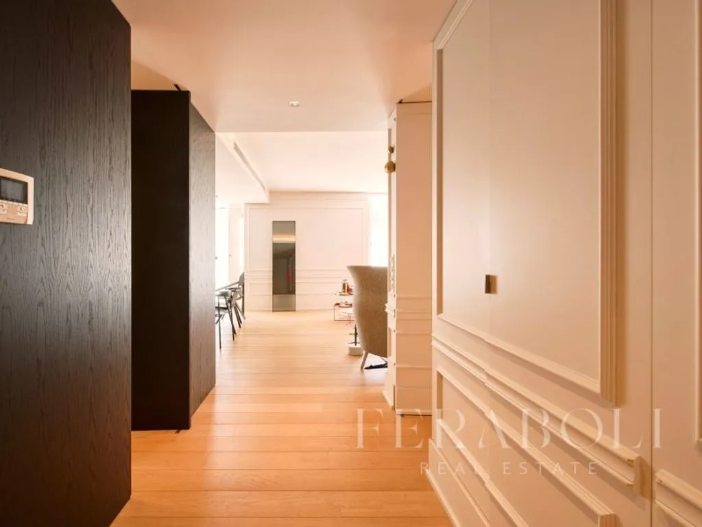 Entrée - Luxury Apartment in Chiado, Lisbon