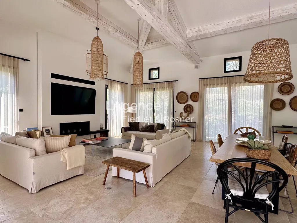 Elutuba - Charming Villa with Pool near Saint-Tropez Centre