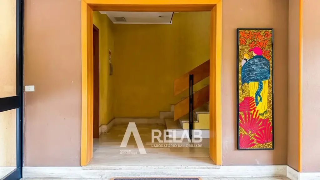 Esik - Bright Apartment with Balconies in Spinaceto, Rome