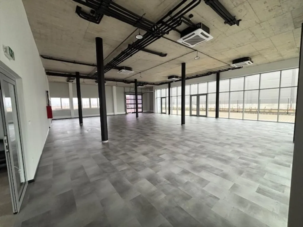 Stanze - Modern Industrial Complex with Office in Debrecen