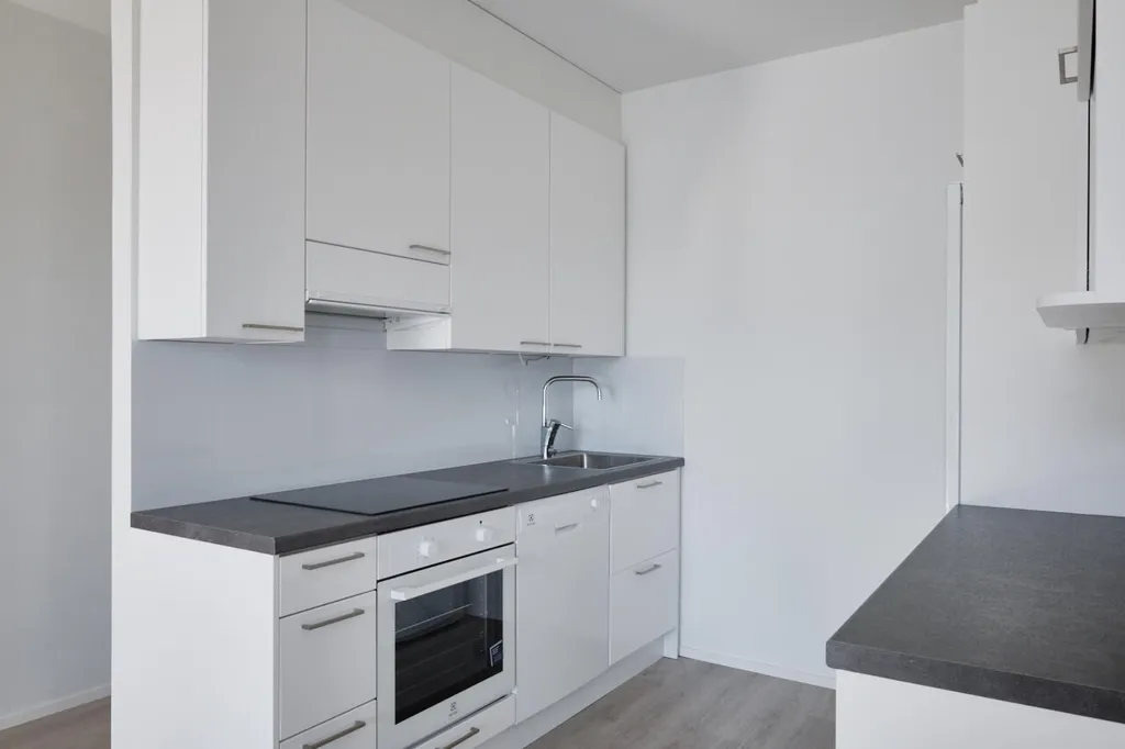 Kitchen - Comfortable Flat with Balcony in Järvenpää Centre