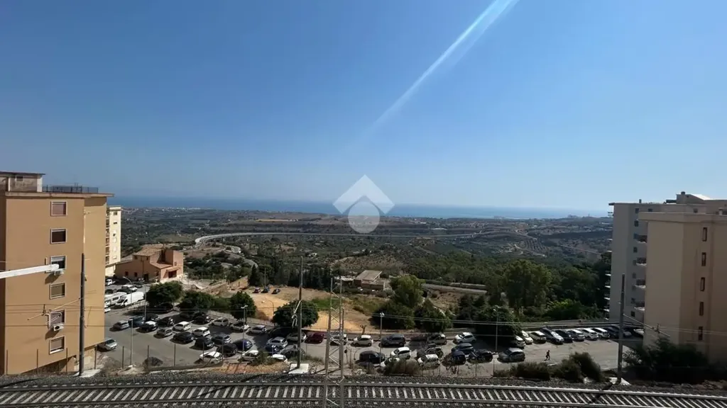 Balcony - Four-Bedroom Apartment with Sea View in Agrigento