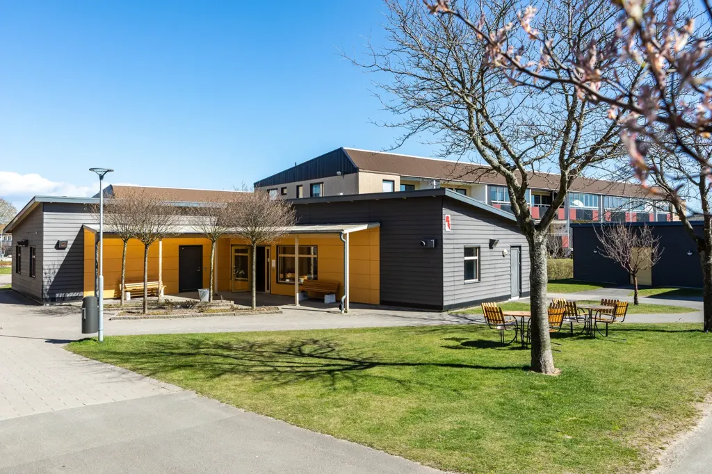 Aed - Apartment with Balcony in Halland