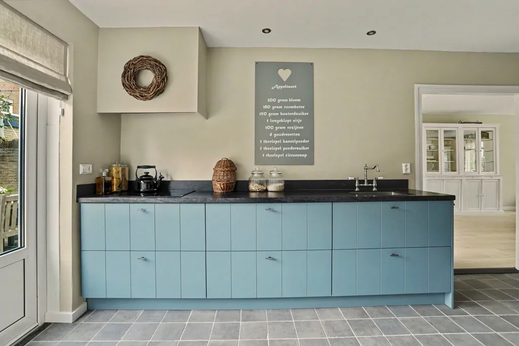 Cuisine - Modernised Two-Storey House with Garden in De Elst