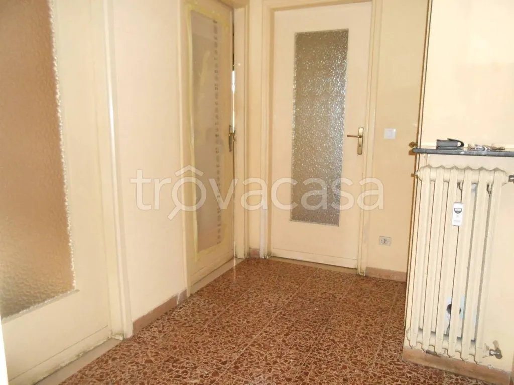 Entrée - Trilocale with Balcony in Rivoli