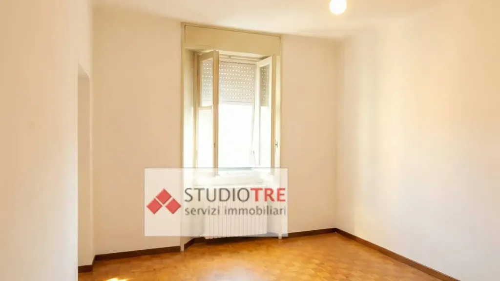 Appartement 3 pièces à IT
