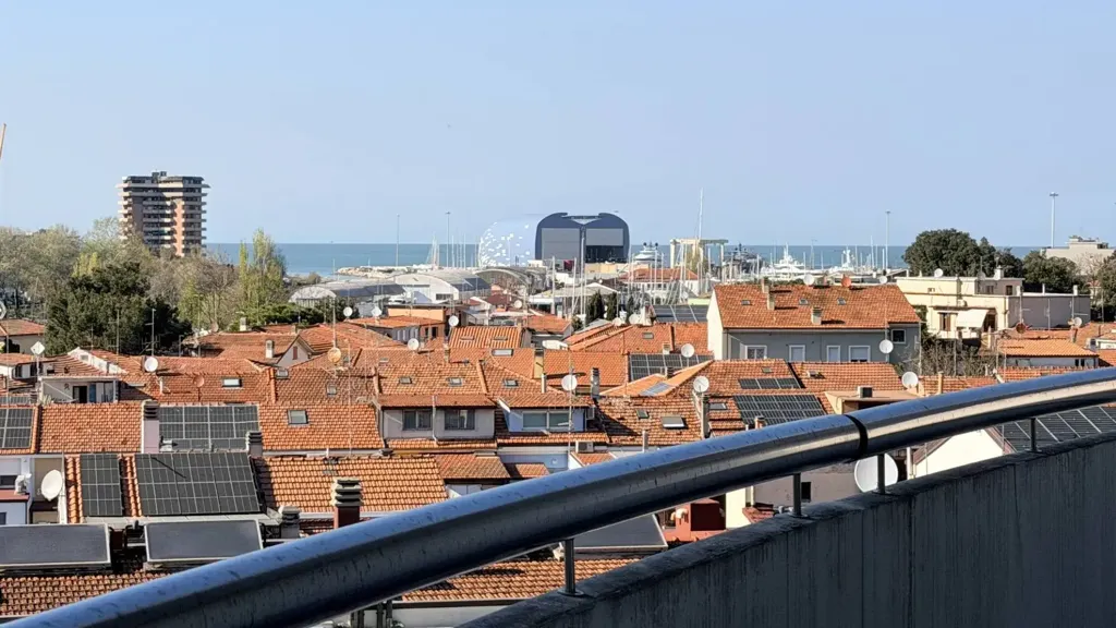 Rõdu - Modern Apartment with Sea View in Pesaro
