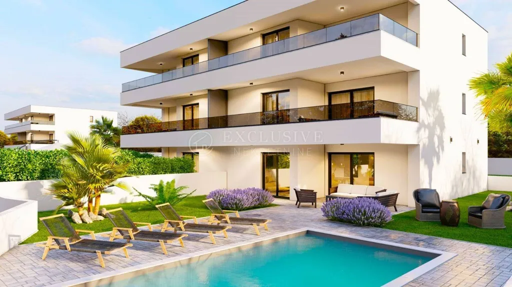 Piscina - Modern 2-Bed Apartment with Sea View in Malinska