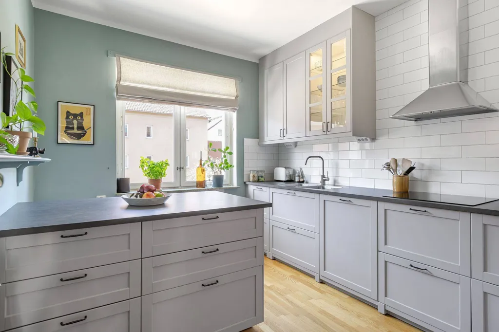 Cucina - Renovated Flat with Balcony in Linköping