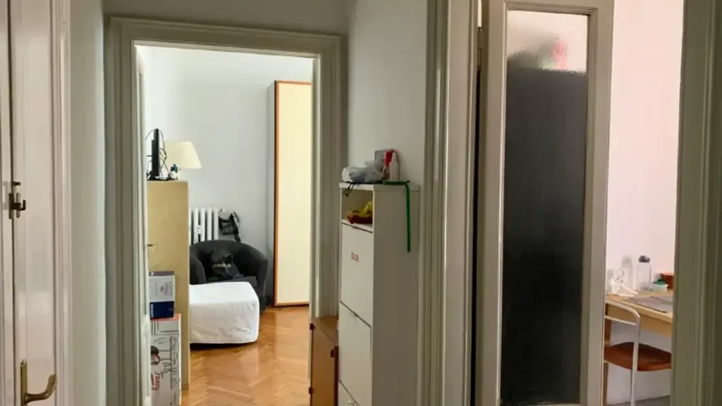 Esik - Apartment with Lift in Milan's Ticinese