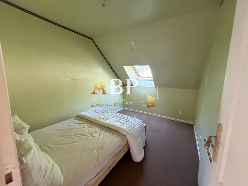 Magamistoad - Refurbished 5-Bedroom House in Châteaudun