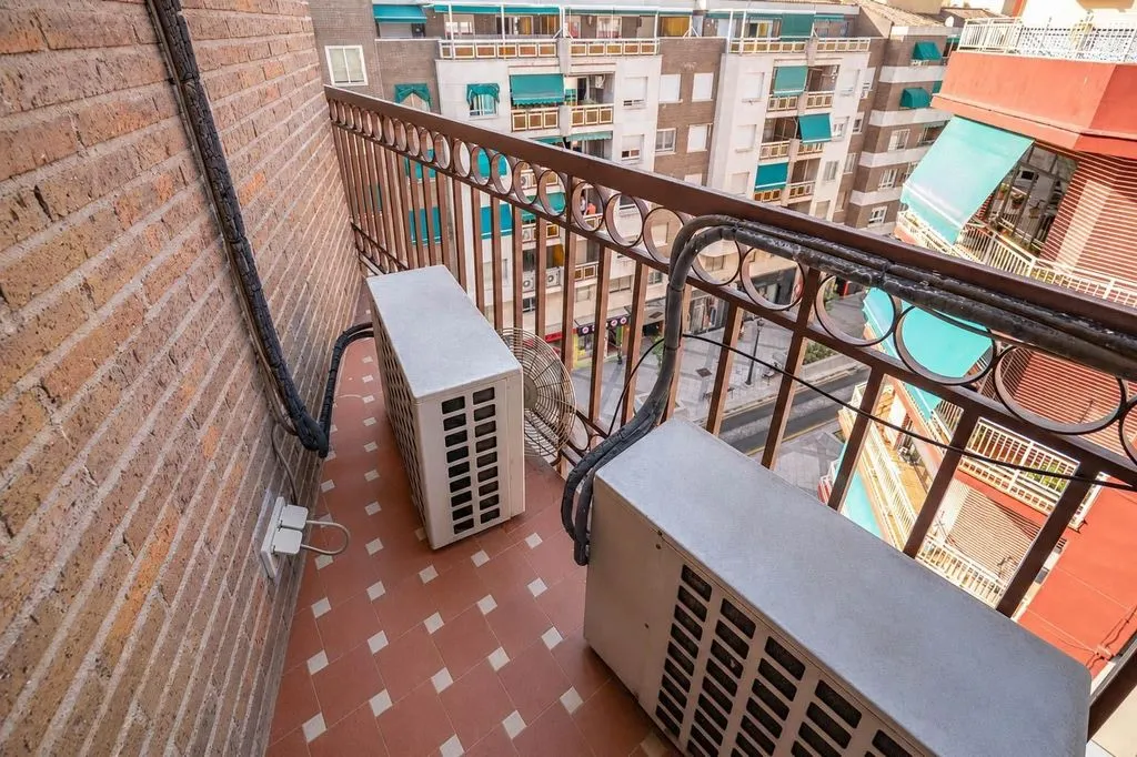 Rõdu - Luxury Flat with Balcony in Gran Capitán, Granada